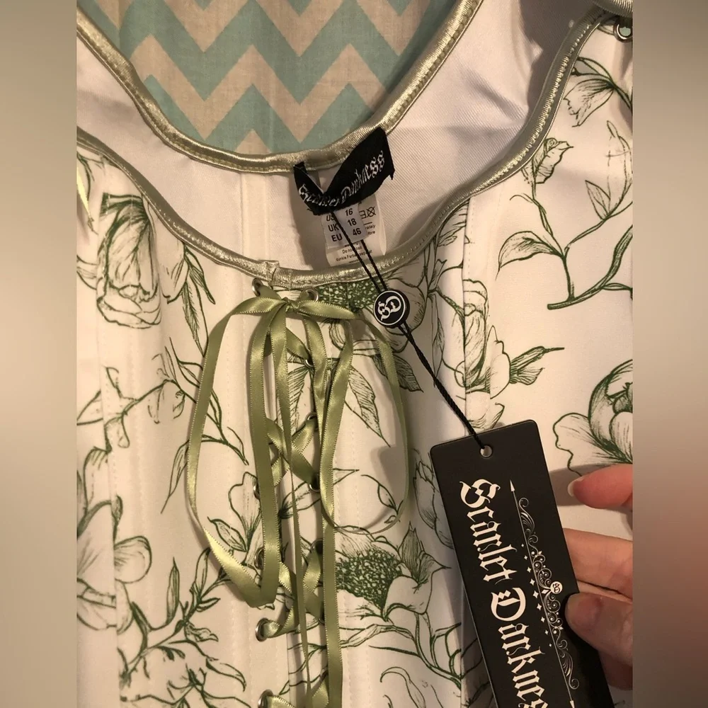 Scarlet Darkness spring floral print green white corset top RenFest cosplay - Picture 5 of 12